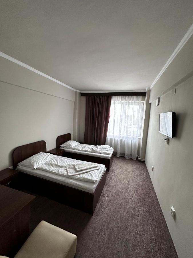 Albergue Romula Imperial Caracal Exterior foto