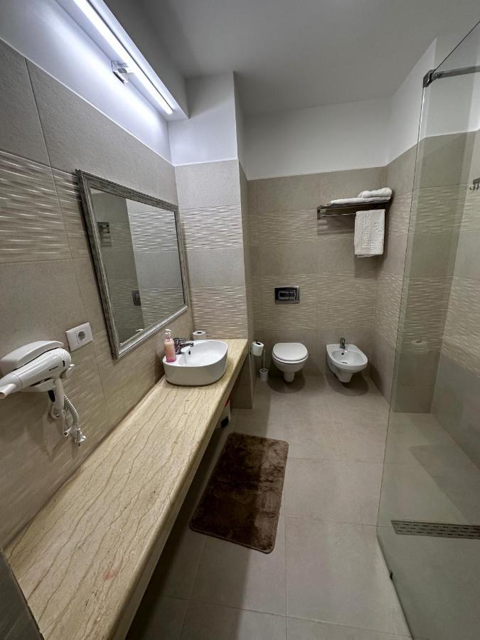 Albergue Romula Imperial Caracal Exterior foto