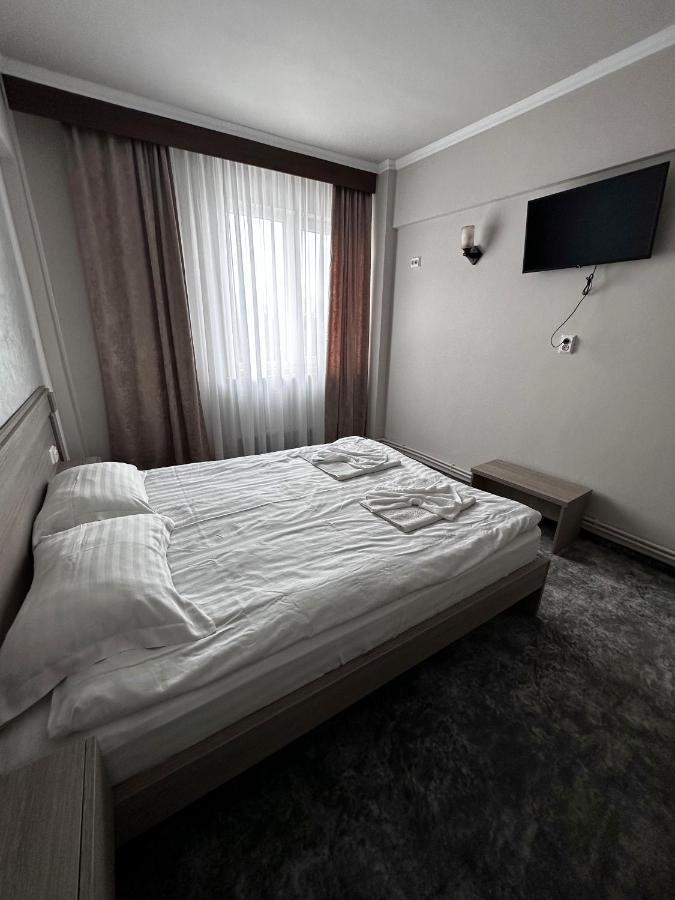 Albergue Romula Imperial Caracal Exterior foto