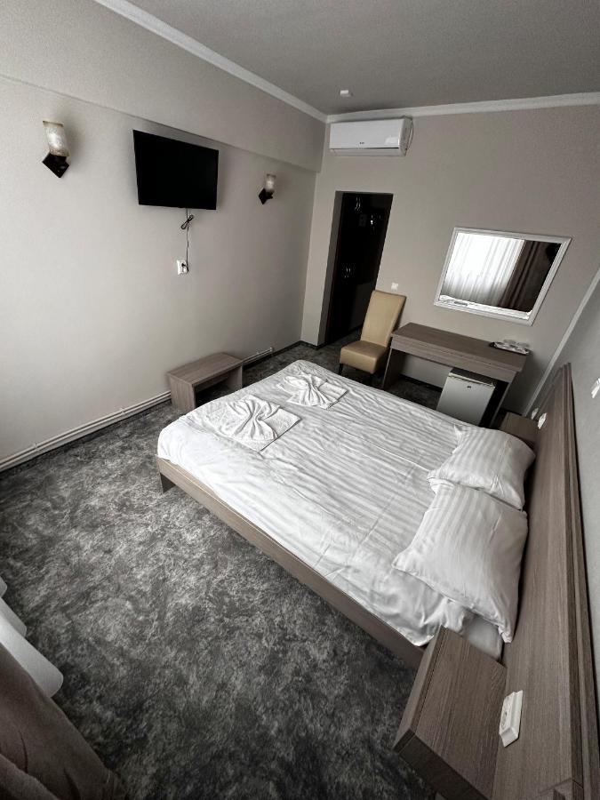 Albergue Romula Imperial Caracal Exterior foto