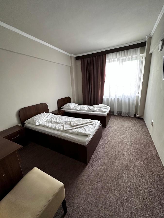 Albergue Romula Imperial Caracal Exterior foto